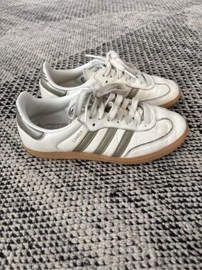 adidas Samba Sneakers in White with Gum Sole and Silver Stripes